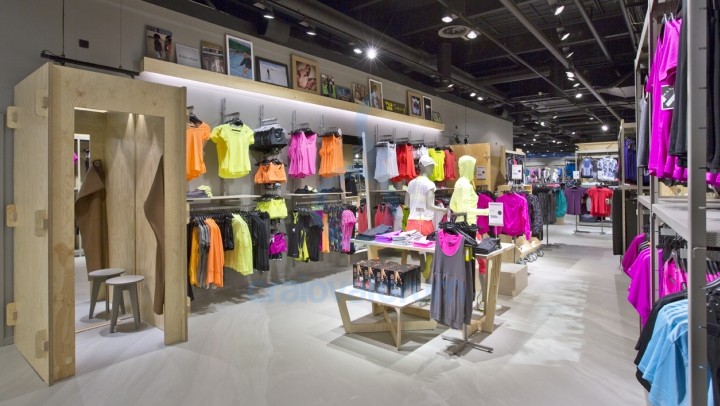 Desert Nylon Oblong Prinsă la furat de haine și accesorii, în Electroputere Mall Craiova » Stiri din Craiova si Oltenia Desert Nylon Oblong Prinsă la furat de haine și accesorii, în Electroputere Mall Craiova » Stiri din Craiova si Oltenia