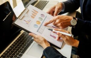 Rolul Crucial al Evaluării CT în Monitorizarea Pacientului Oncologic